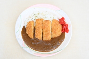 カツカレー500円
