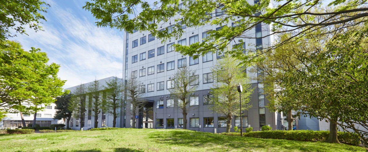 公務員などの立場で「ものづくり先生(職業訓練指導員)」として活躍するか、ワンランク上のエンジニアとして活躍するか。どの扉を開けるか?その鍵は、あなたの掌中にある。